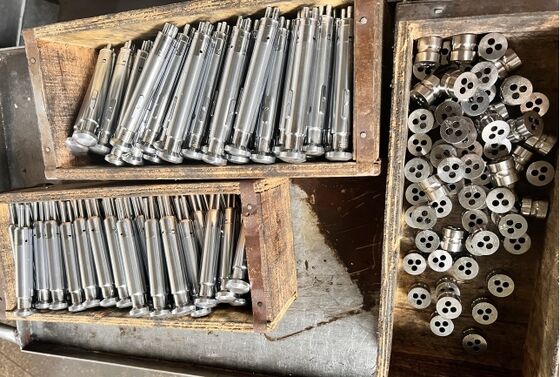 Multi-Tip Tablet Press Tooling (Multi-Tip Dies & Punches) for tablet press machine fornecedor